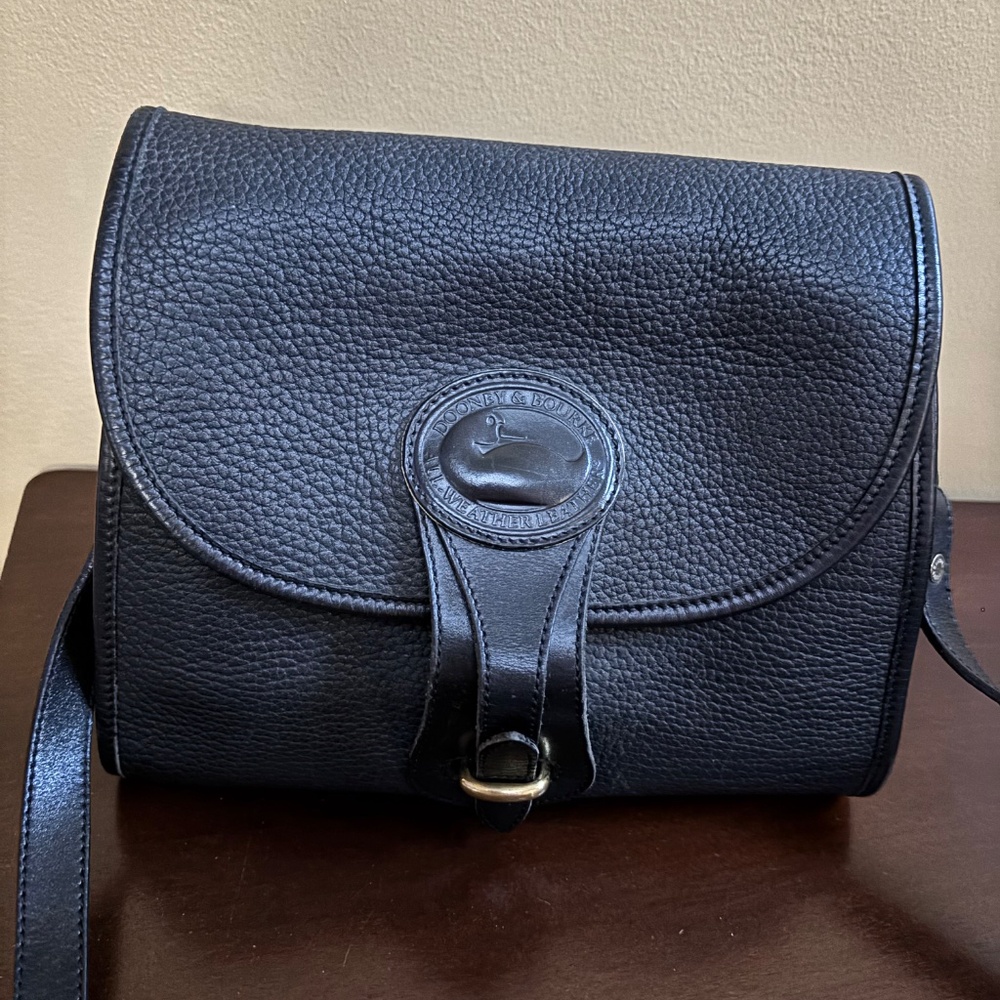 Dooney & Bourke Essex Black AWL Bag